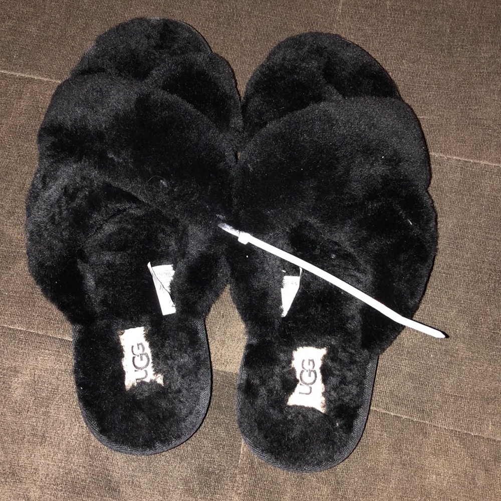 UGG fuzzette slippers NEW